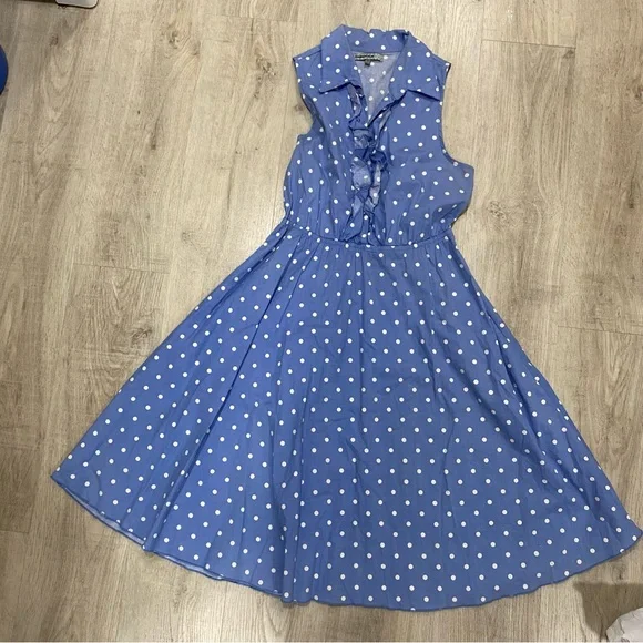 blue and white polka dot midi dress Polka Dot Sleeveless Square Neck Midi Dress main image 0
